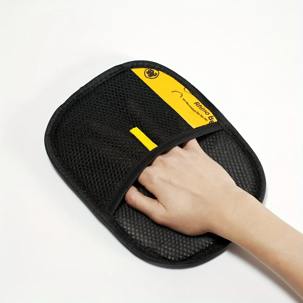 – gant antipoils animaux